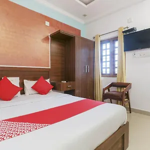 Hotel Oyo 73602 White House, Thrissur